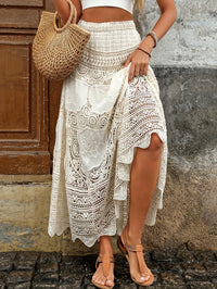 Biała koronkowa spódnica z wysokim stanem i falbaną – Fiora