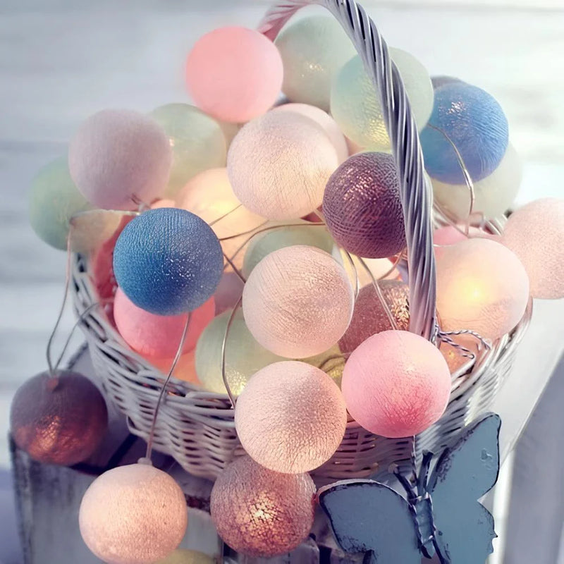 Sfeervolle Bolletjes Slinger - LumaBreeze