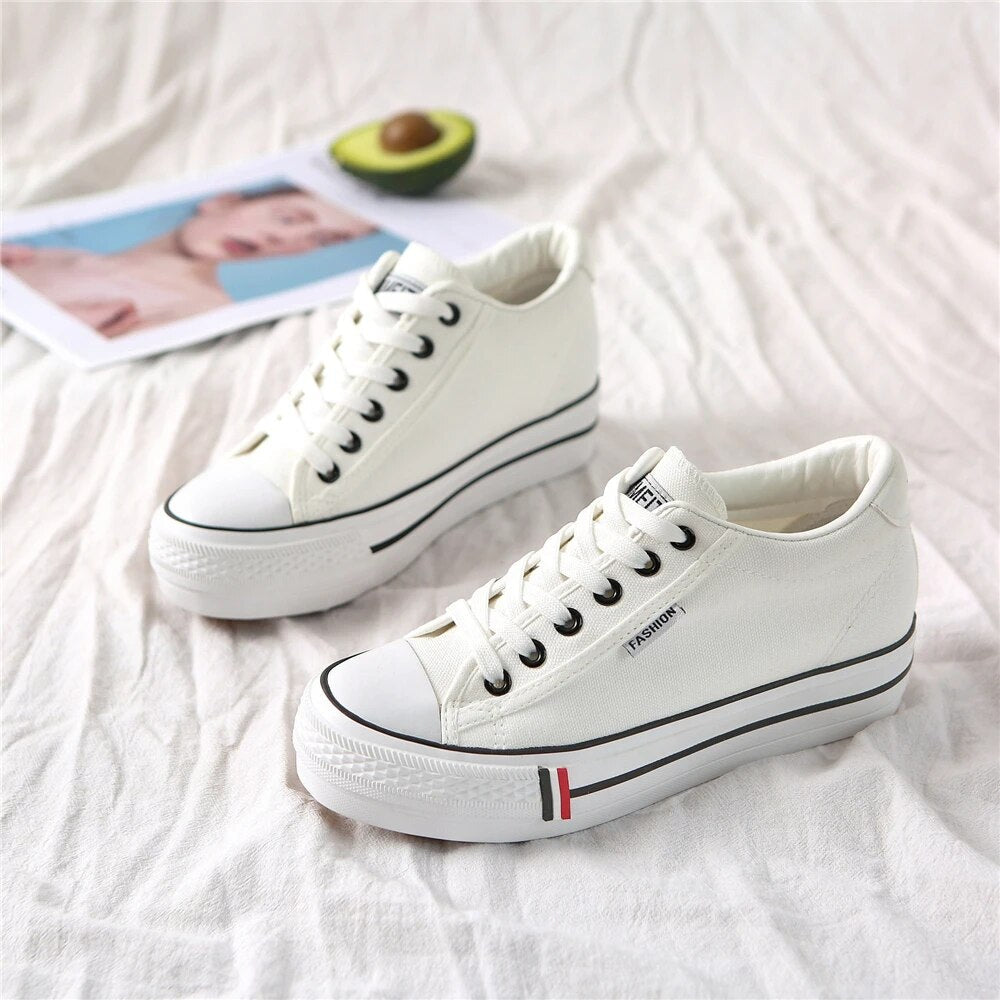 Stylowe damskie trampki z płóciennej tkaniny na platformie – Leonie