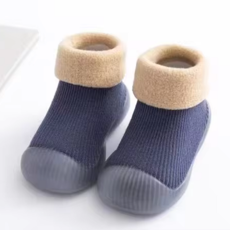 SnugSteps – Comfortabele Barefoot Sokschoentjes voor Kinderen