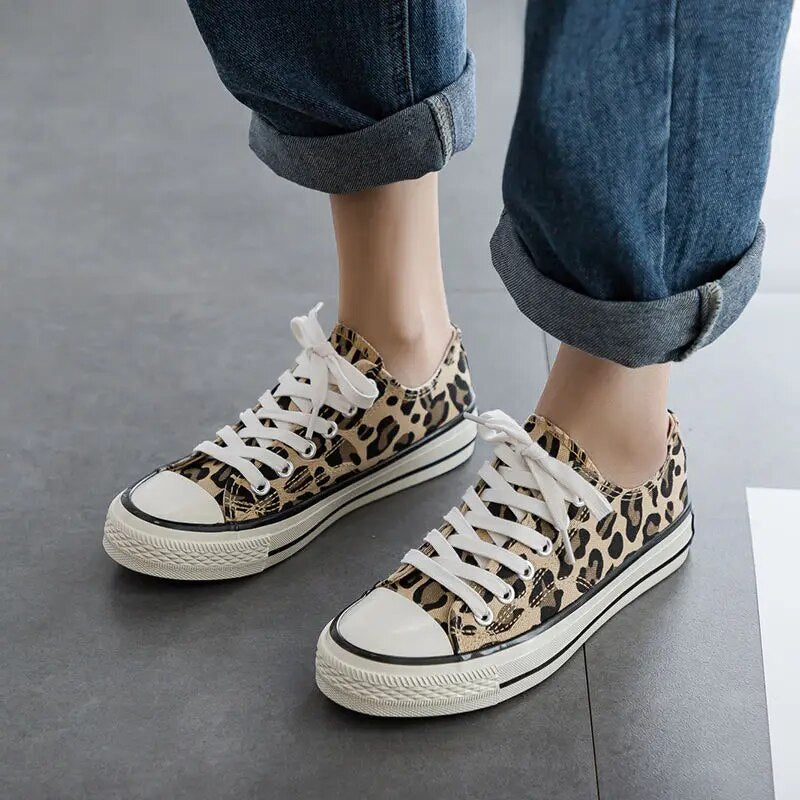 Stijlvolle Luipaard Dames Sneakers – Savannah
