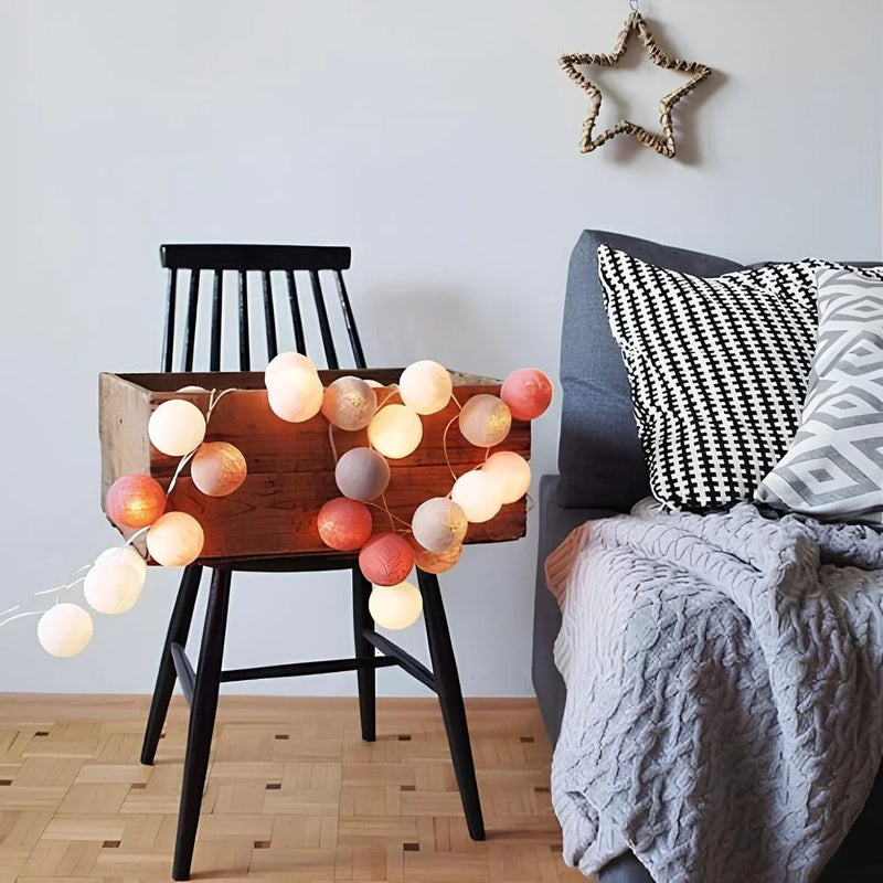 Sfeervolle Bolletjes Slinger - LumaBreeze