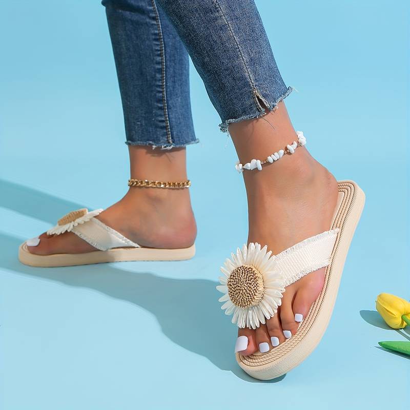 Boho Slip-On Sandalen met Bloemdetail – Marivi