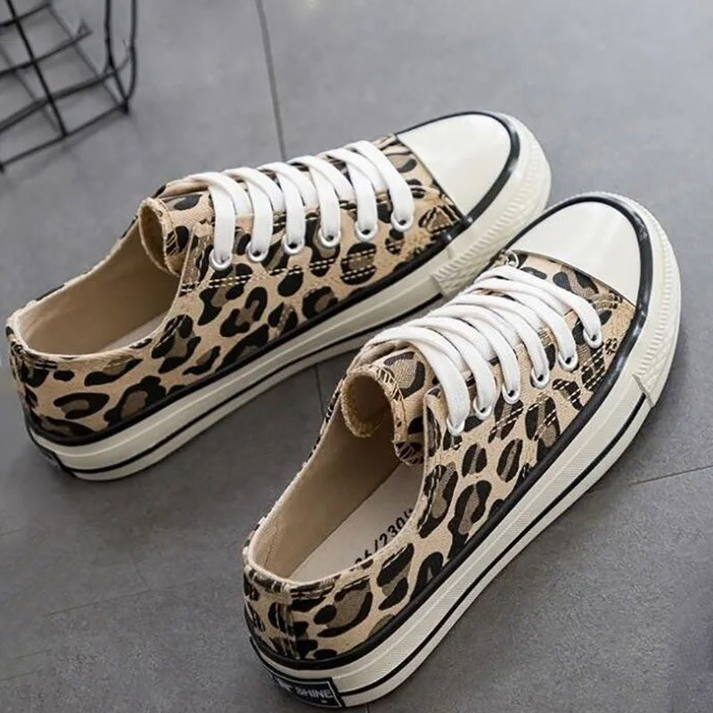 Stijlvolle Luipaard Dames Sneakers – Savannah
