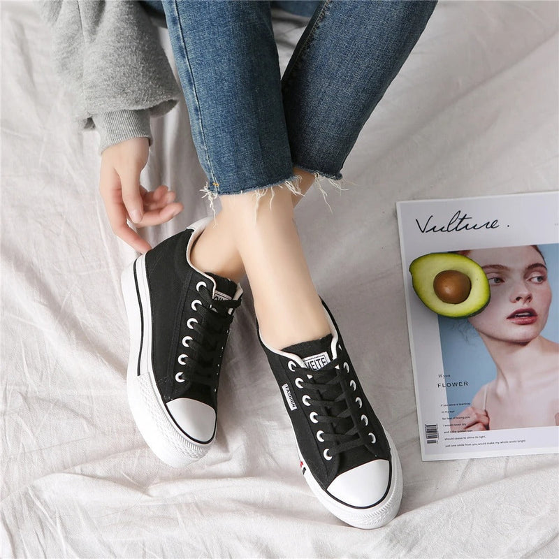 Stijlvolle Dames Canvas Sneakers met Plateauzool – Leonie