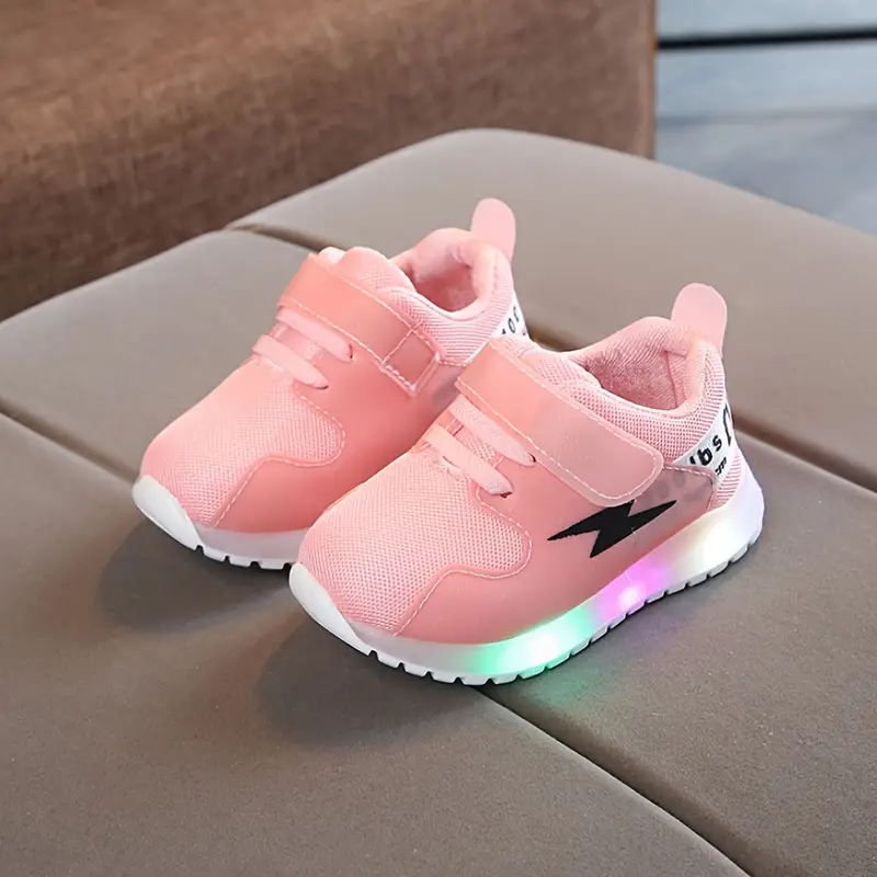 LumoStep – LED Kindersneakers met Antislipzool