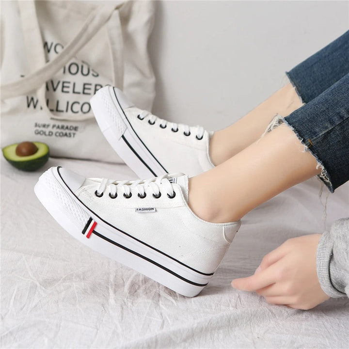 Stylowe damskie trampki z płóciennej tkaniny na platformie – Leonie