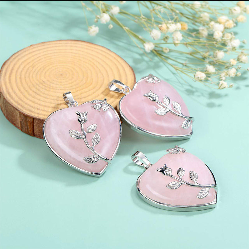 Stylowy naszyjnik z różowego kwarcu w kształcie serca - Amara