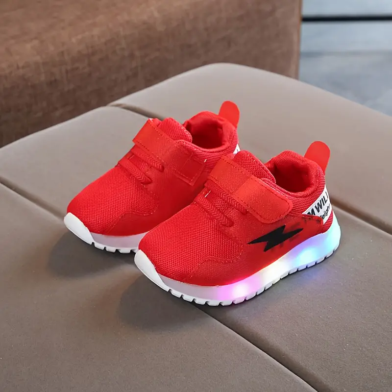 LumoStep – LED Kindersneakers met Antislipzool