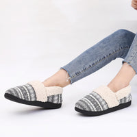 Winterse Gebreide Pantoffels - CozyCloud