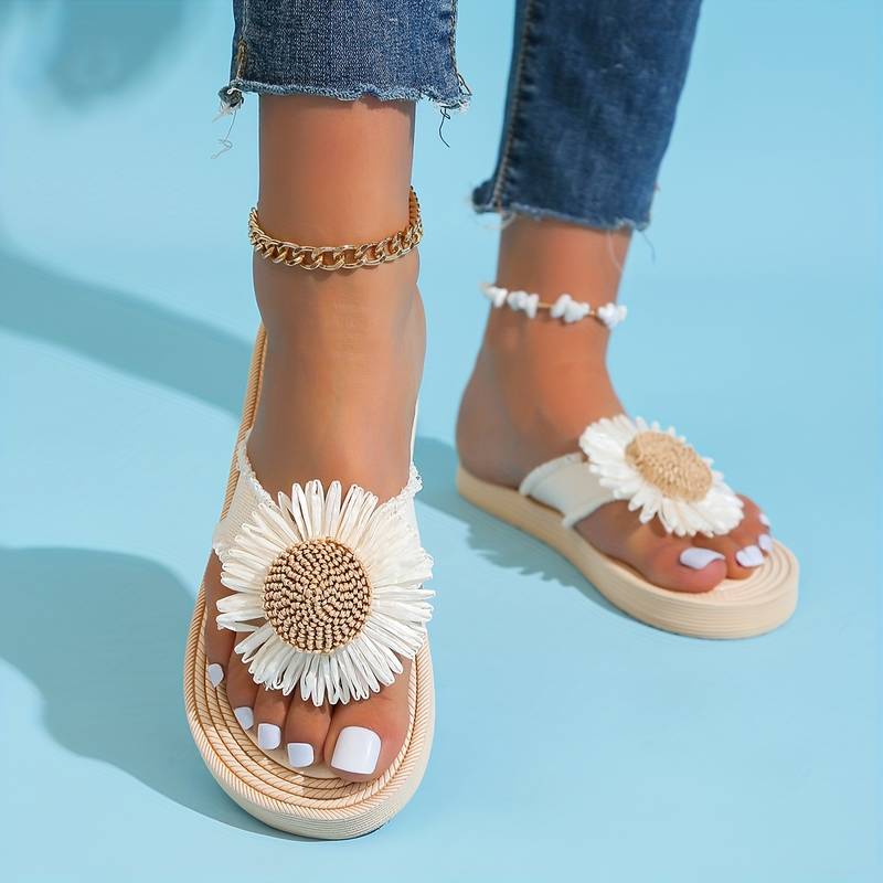 Boho Slip-On Sandalen met Bloemdetail – Marivi