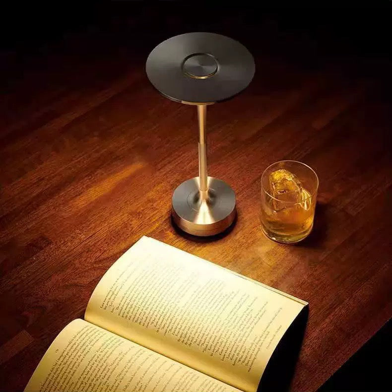 ClarityGlow Luxe Edition | Draadloze LED Tafellamp