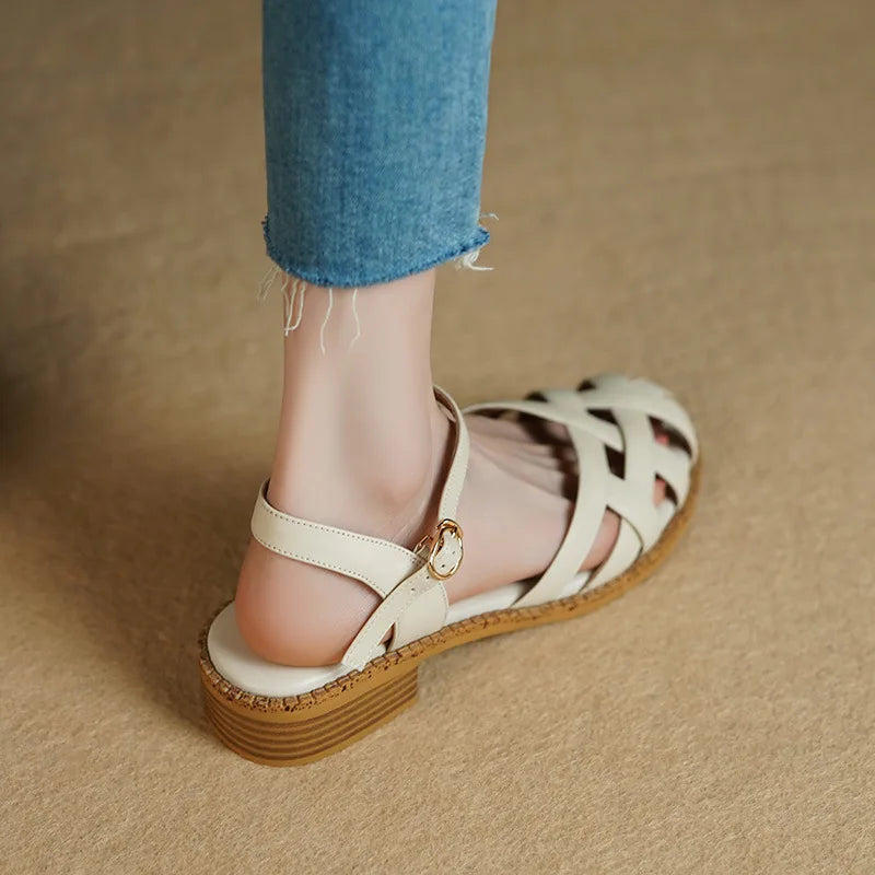 Stylische Sandale mit bequemer Sohle – Amira