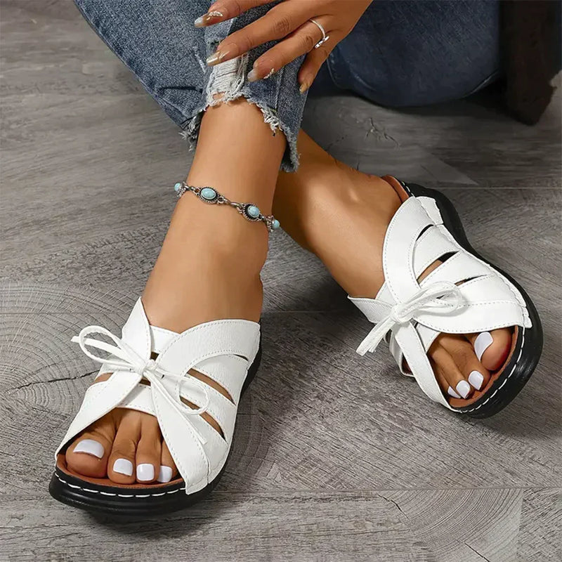 Orthopedische Sleehaksandalen met Gewelfde Knoop – Mirella