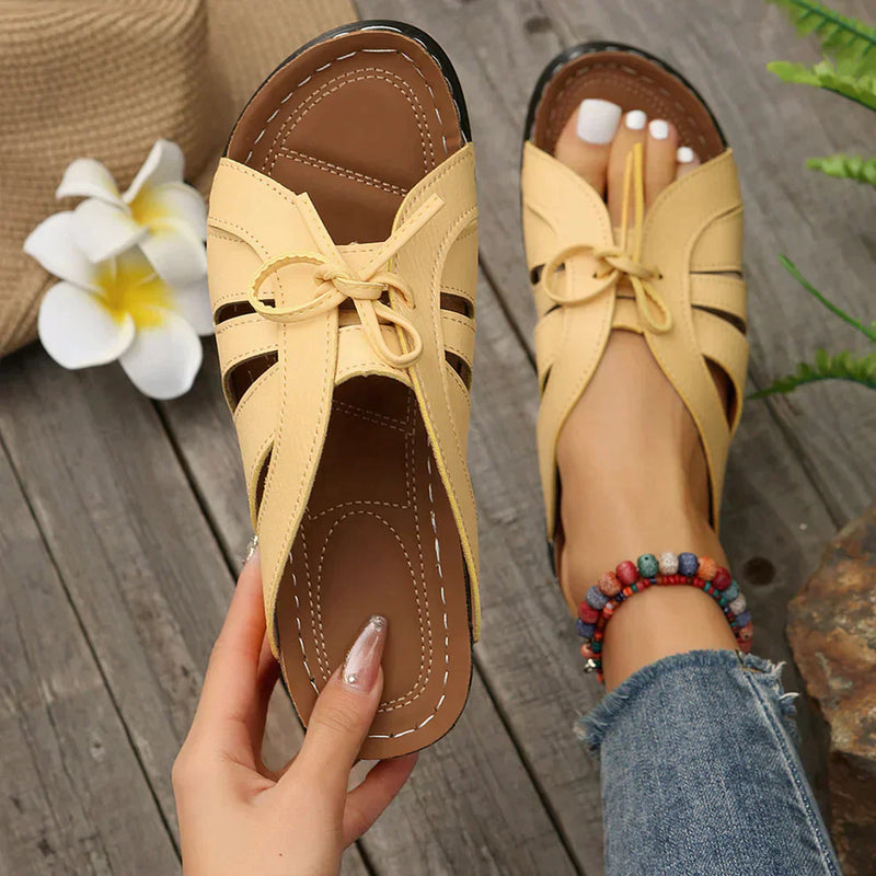 Orthopedische Sleehaksandalen met Gewelfde Knoop – Mirella