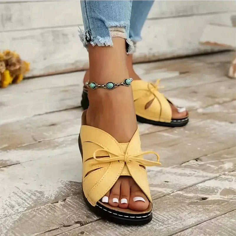 Orthopedische Sleehaksandalen met Gewelfde Knoop – Mirella