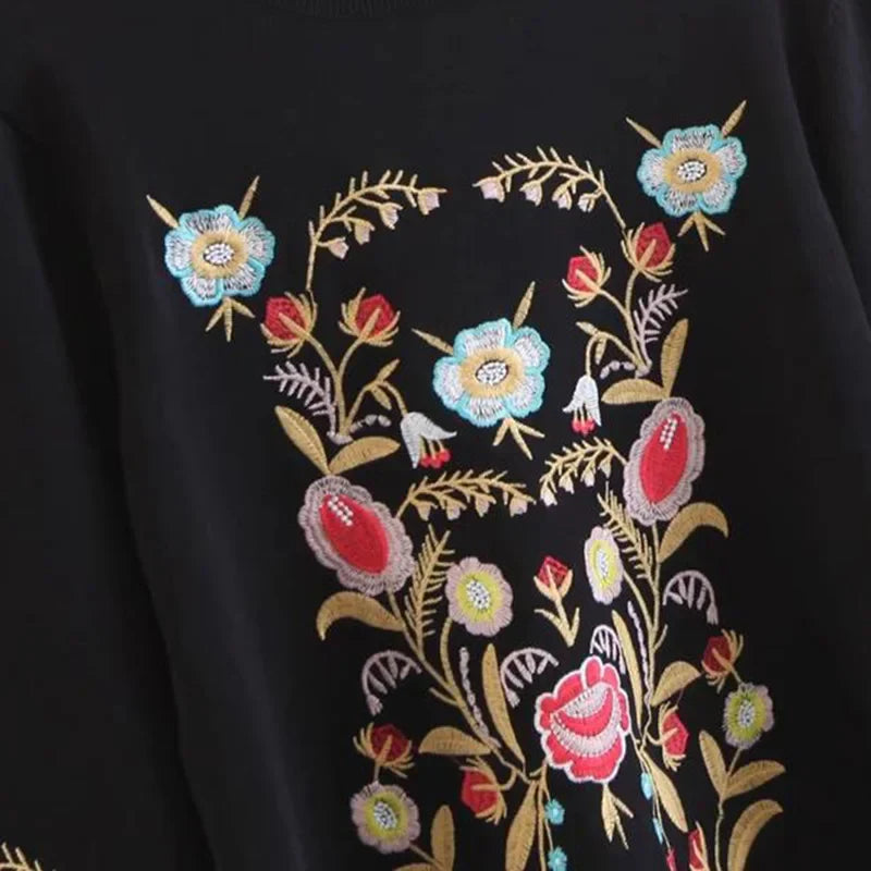 Geborduurde Bloemen Trui - Alina