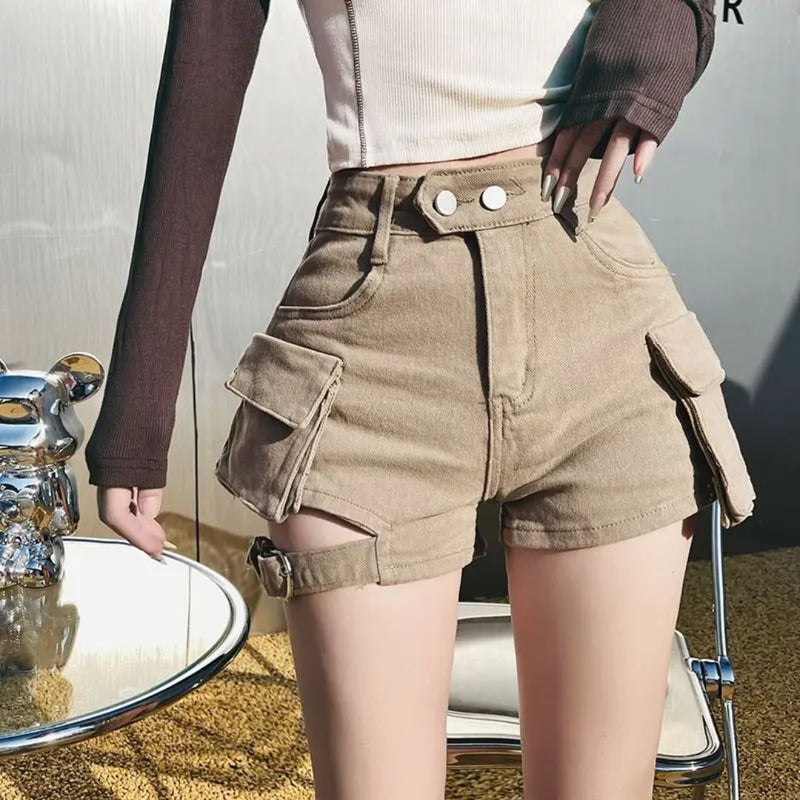 Vardi Dante™ Amelia Cargo Short | Sexy & Vintage