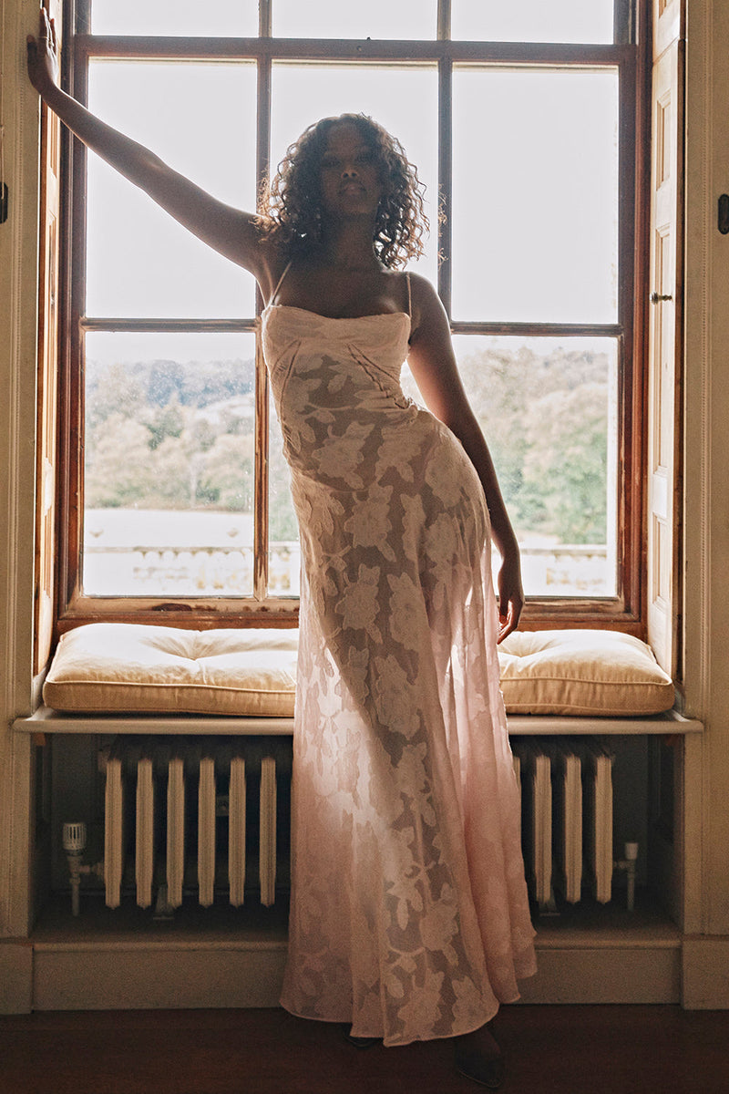 Stijlvolle Mouwloze Jurk – Viviana