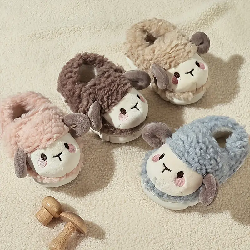 Schattige Pluizige Kindersloffen - FluffySteps