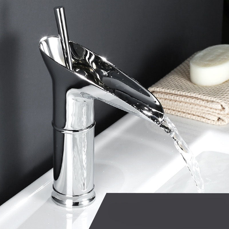 Luxe Waterval Wastafelkraan - CascadeFlow