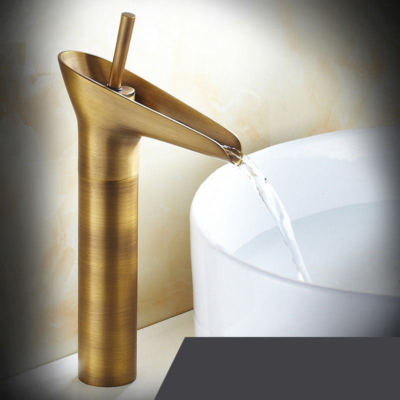 Luxe Waterval Wastafelkraan - CascadeFlow