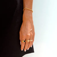 Delikatna Bransoletka z Koralików - Nova