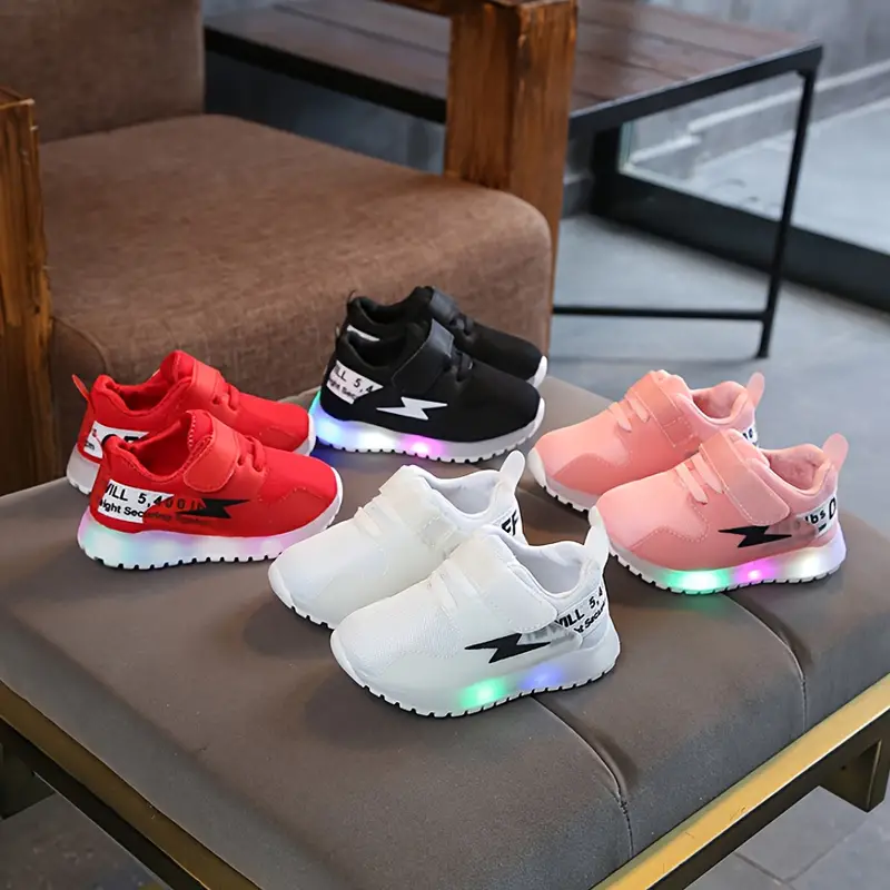 LumoStep – LED Kindersneakers met Antislipzool