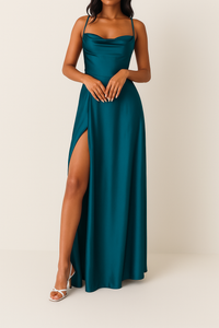 Mouwloze zijden maxi jurk met hoge split – Serena