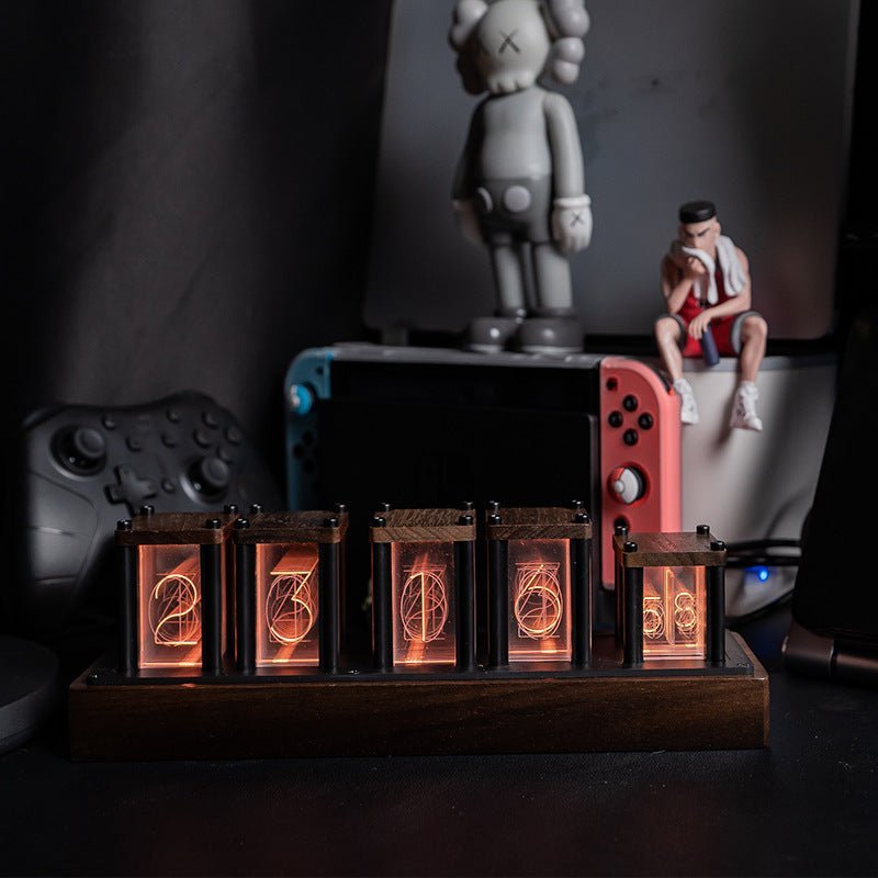 Verticale LED Nixie Tafelklok – Chronix