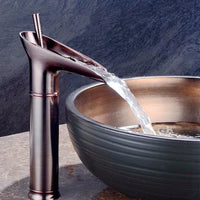 Luxe Waterval Wastafelkraan - CascadeFlow