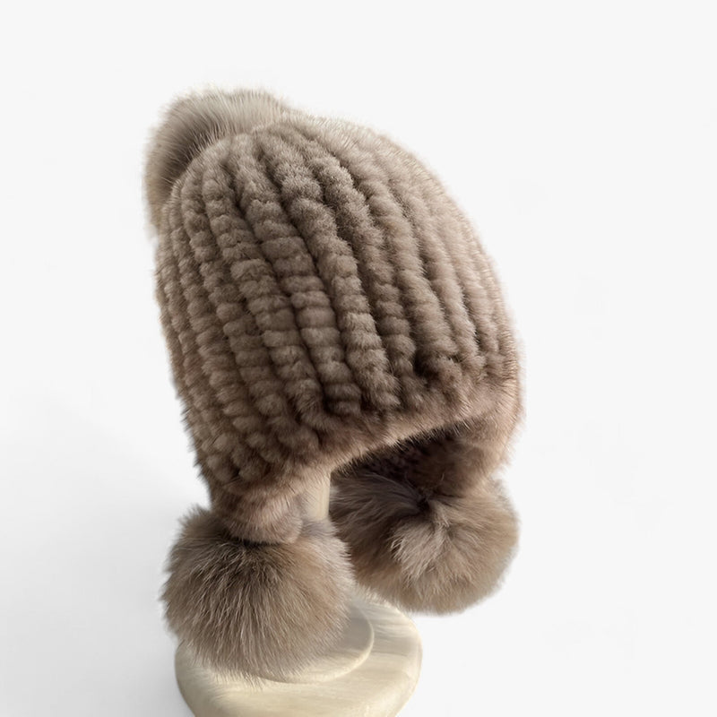 Luxe Bontmuts van Wezel met Vosbont Pompon - Valeria
