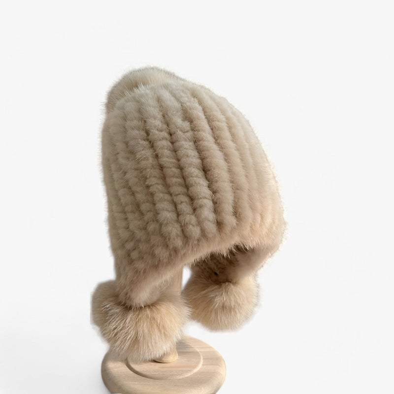 Luxe Bontmuts van Wezel met Vosbont Pompon - Valeria