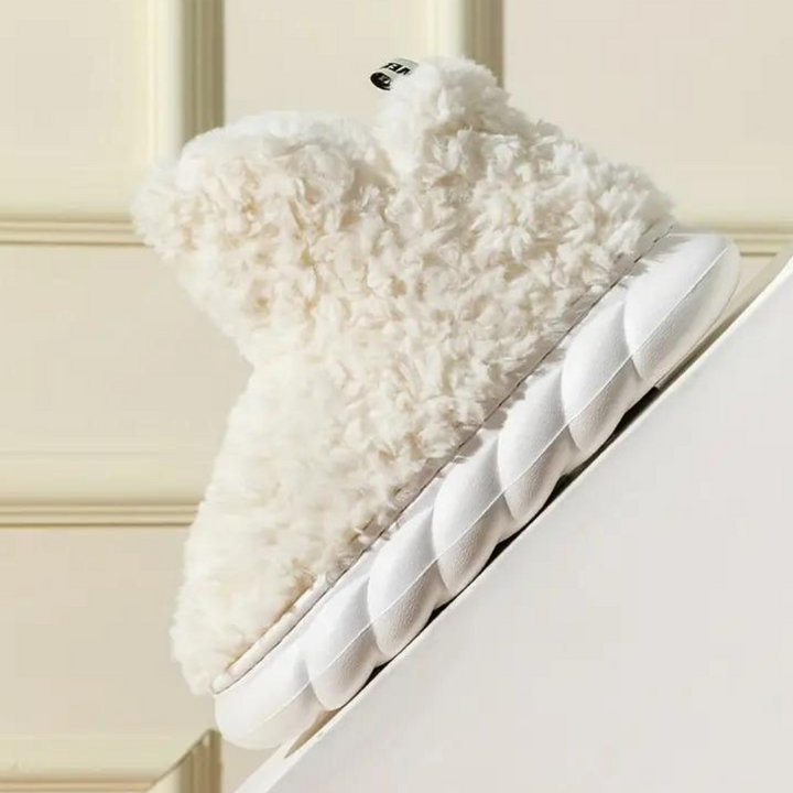 Nua - Wygodne kapcie miś dla kobiet