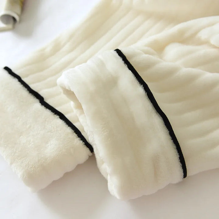 Mila SnuggleSuit Piżama | Miękki i wygodny