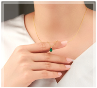 Naszyjnik z szmaragdowozieloną łezką | Elegancka biżuteria na każdy dzień