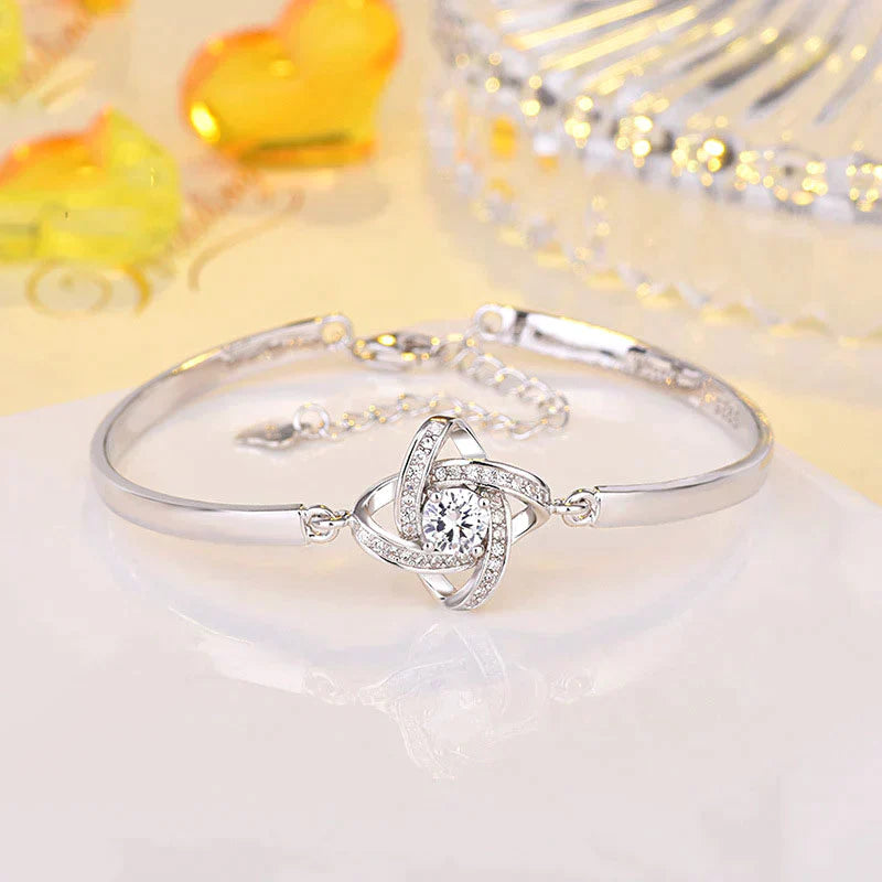 Bransoletka z węzłem miłości | Piękna na każdy dzień!