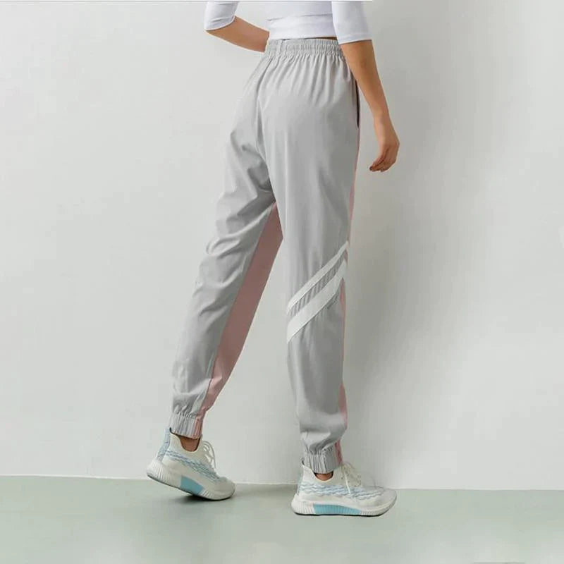 Megan spodnie dresowe | Sportowy i modny