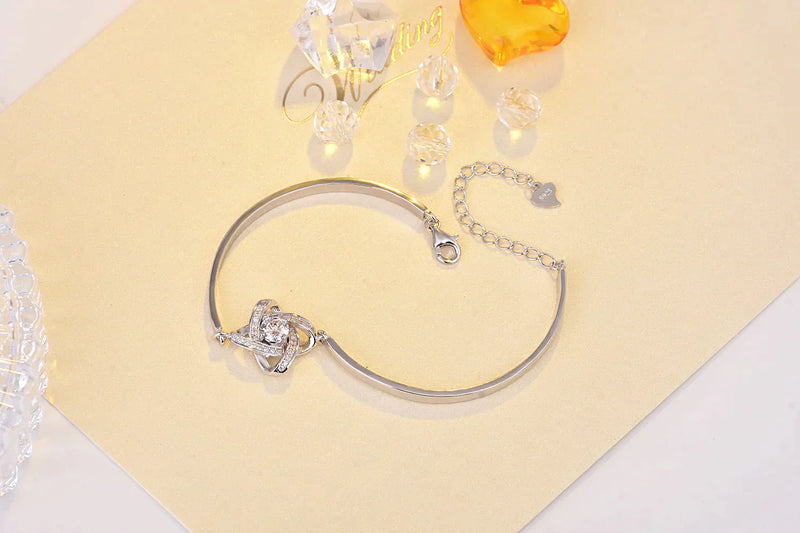 Bransoletka z węzłem miłości | Piękna na każdy dzień!