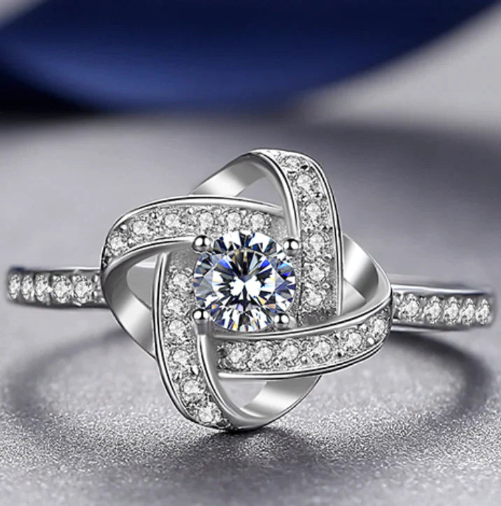 Pierścionek z węzłem miłości | Piękny, aby podarować ukochanej osobie