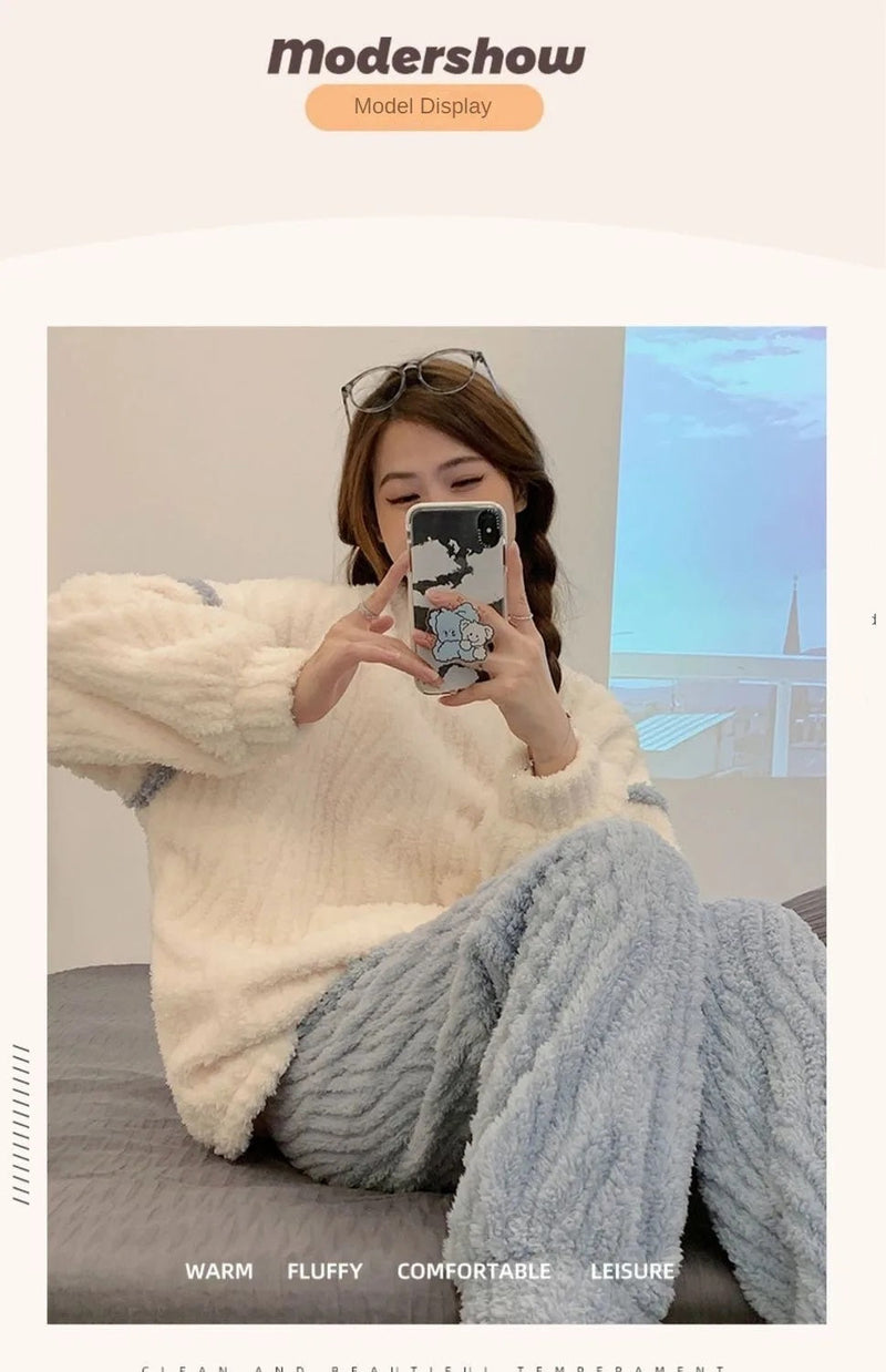 Zestaw piżam Isabel Charm | Dwuczęściowy i wygodny