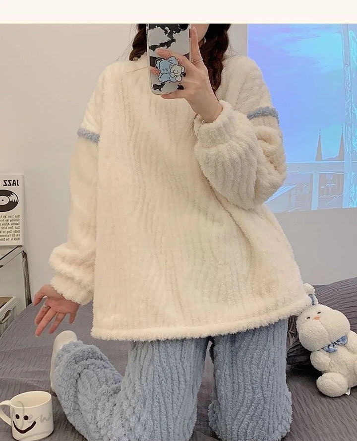 Zestaw piżam Isabel Charm | Dwuczęściowy i wygodny