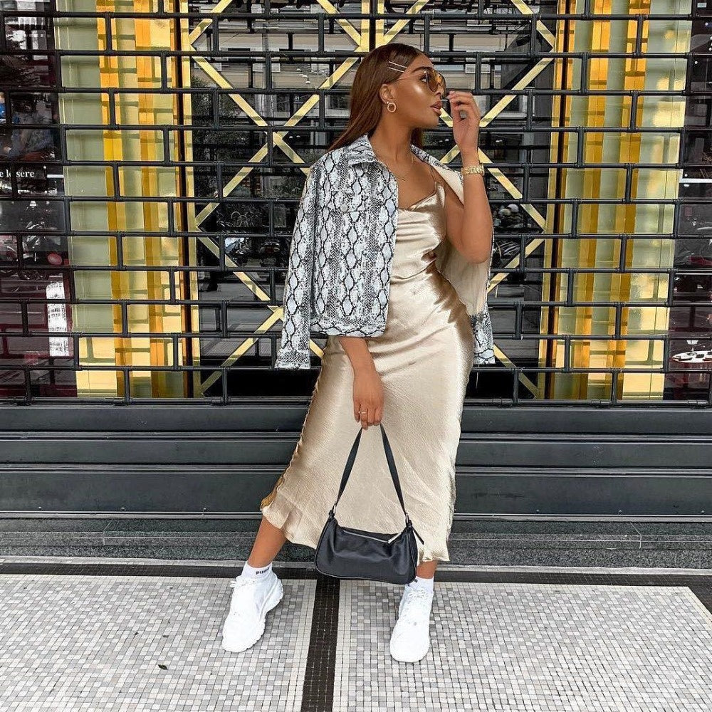 Sukienka Sally Satin | Wszystkie oczy zwrócone są na ciebie w tej sukience