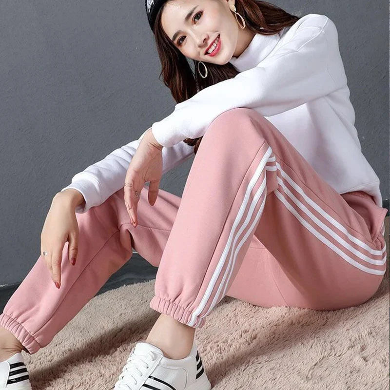 Spodnie dresowe Nickie Winter | Wygodne i ciepłe