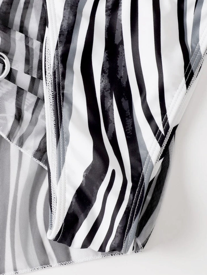 Gigi 3-częściowy zestaw | Idealny zestaw; Bikini z narzutką