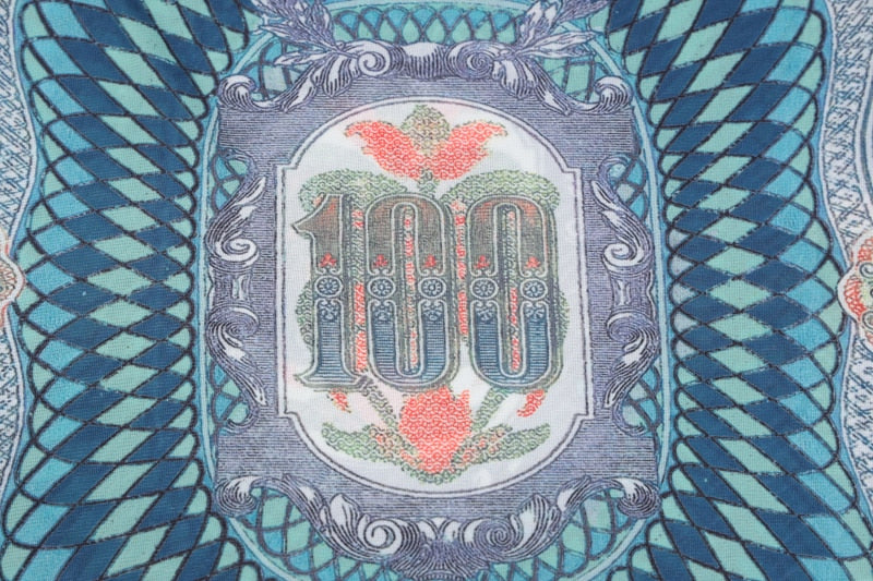 Arty Mesh Top | Dodaj odrobinę pazura do swojej stylizacji