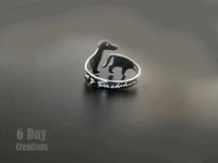 Pierścionek z cienistym jamnikiem | Dla miłośników zwierząt wśród nas!