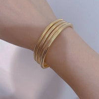 Stijlvolle Slangen Armband - Nysa