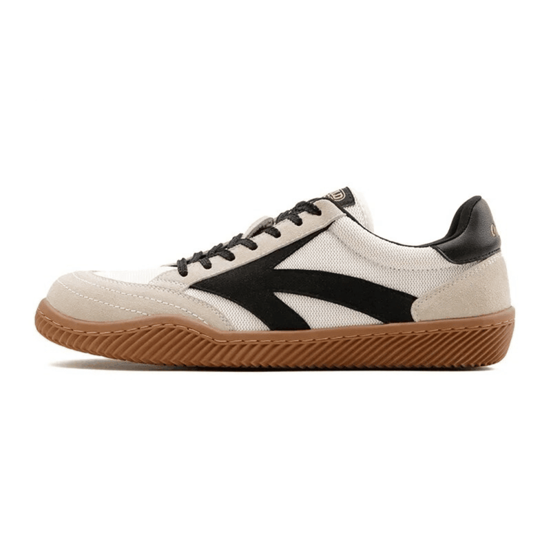 Retro Sneakers met Modern Comfort - Stride84