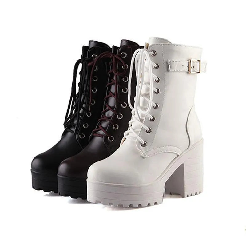 Stoere Veterschoenen met Gesp en Profielzool - Luna